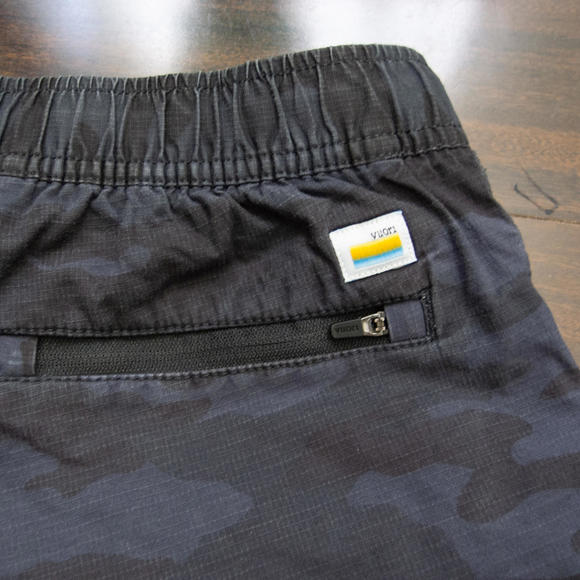 Vuori Gray Camo Ripstop shorts - Picture 5 of 6